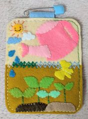 フェルト　お当番バッジ　水やり1