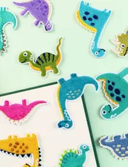 【4点セット】刺繍ワッペン　ワッペン　アイロンワッペン　アップリケ　恐竜　ダイナソー　入園準備