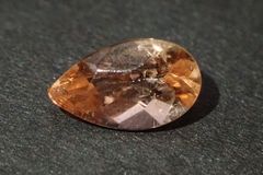 天然インペリアルトパーズ ルース 0.488ct 約6mm×3mm* ソーティング付き！