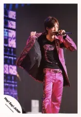【中古】生写真(ジャニーズ) Hey! Say! JUMP/八乙女光/ライブフォト・衣装ピンク・インナー黒・右手ジャケット広げ・左手マイク・目線右/公式生写真