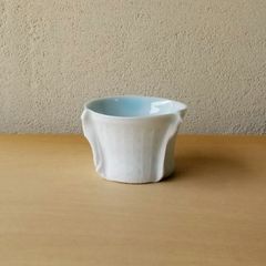 ぐい呑　青白磁 青磁 酒器 ぐい飲み ぐい呑み 猪口 酒呑み 作家
