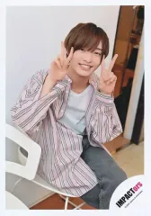 【中古】生写真(ジャニーズ) IMPACTors/佐藤新/膝上/「東西ジャニーズJr. Spring Paradise」グッズオフショット/公式生写真