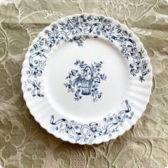 【フランス直輸入】上品で可愛らしい雰囲気が素敵 Longchamp ロンシャン ディナー 皿