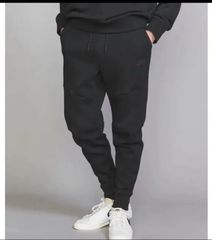 ナイキ　テックフリース　パンツ　30%還元キャンペーン
