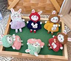 A240 【5点セット】　編みぐるみ　ウサギ　手作り　飾り　可愛い　置き物　編み物　うさぎ　兎