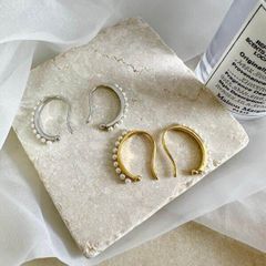 イヤーカフ 両耳用 パール 大ぶり イヤーカフス イヤリング 真鍮 パールアイテム パールアクセ プラスチックパール レディース アクセサリー 大人かわいい デイリー 上品 きれいめ 韓国アクセサリー 358p シースキー【seasukii】