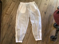 新品　未使用　NIKE ナイキ　トラックパンツ 薄手
