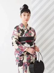 伝統的な女性用和服浴衣、日本風ヴィンテージ、ポリエステル繊維合成繊維