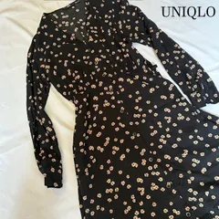 ユニクロ　UNIQLO　レーヨン素材　花柄ドットワンピース　ロングワンピース　黒ワンピ　ロングスリーブ