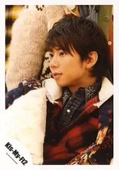 【中古】生写真(ジャニーズ) Kis-My-Ft2/北山宏光/バストアップ・体左向き・衣装赤・黒のチェック柄・後ろにメンバー/「SNOW DOMEの約束 IN TOKYO DOME 2013.11.16」パンフレット＆グッズ撮影オフショット/2014 Conc