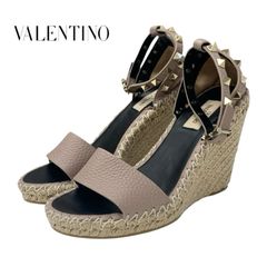 ヴァレンティノ VALENTINO サンダル 靴 シューズ レザー ピンクベージュ ゴールド 未使用 ウェッジソール ロックスタッズ アンクルストラップ エスパドリーユ