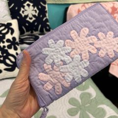 「正規品」お財布ストラップ付♡ガーデニア♡ラベンダー♡ハワイアンキルト
