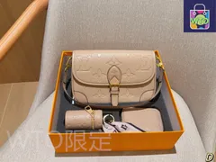 [本日特価] ルイヴィトン 3点セット モノグラム バゲットバッグ + 化粧ポーチ + コインケース ギフトボックス付き [本日特価|新品未使用品]-WTO輸入1