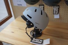 【bern】MACON VISOR 2.0 XXLサイズ【新品】自転車ヘルメット