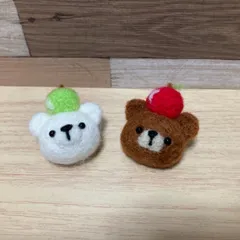 【受注生産】りんごのせたくまさんブローチ 羊毛フェルト