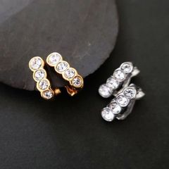 Melody Accessory ジュエリー イヤリング クリップ式 プレシオサ 3粒 ストーン ゴールドイヤリング  シルバーイヤリング カラーバリエーション：２種類