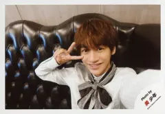 【中古】生写真(ジャニーズ) 美 少年/藤井直樹/横型・バストアップ・衣装白・黒・右手ピース・笑顔・左向き/「ジャニーズJr.8・8祭り～東京ドームから始まる～」セルフィー/公式生写真