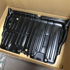 三菱フソウ純正 スーパーグレート リアウィンドウコンソール - メルカリ