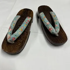 最終値下げ　匿名配送　桐下駄　レディース　水色　花柄　24.0㎝