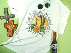 茨のグアダルーペマリア様Ｔシャツ（土日も発送）【サイズ：S 、M 、L 、XL 、２XL】キリスト教Ｔシャツ　茨の冠　聖母マリアのTシャツ　カトリック　メキシコ　グアダルーペの聖母のTシャツ　ジーザス&聖母マリアＴシャツ【送料無料】【ラッピング無料】