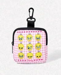LOONEY TUNES TWEETY　トゥイーティー　ポーチ　カラナビ付き　マルチファンクションポーチ　鳥　カナリア　ギンガムチェック　ピンク　小物入れ　コインケース　小銭入れ　可愛い　アメコミ　キャラクター　レトロ　ギフト　プレゼント　海外雑貨のサムネイル