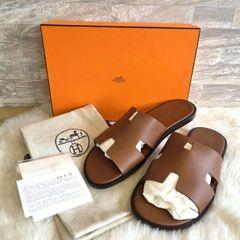 関税送料込み【VALENTINO】ロックスタッド 100 レザーパンプス ☆美品！ VALENTINO (ヴァレンチノ/ヴァレンティノ) ロック