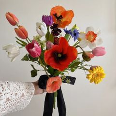 カラフルなポピーとチューリップブーケ ブートニア付　ウェディングブーケ　アーティフィシャルフラワー　造花　チューリップ　ポピー