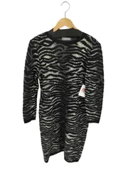 2025年最新】イヴサンローランニットワンピースの人気アイテム - メルカリ 