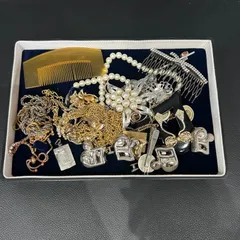 遺品整理　指輪　アクセサリー　ネックレス　ブローチ　ピアス 遺品生前整理アクセサリーまとめ売りパールネックレス、ピアス