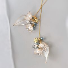 冬色の鈴蘭（チェーンピアス）