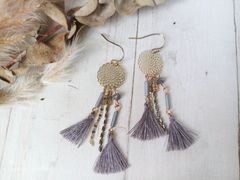 フリンジピアス