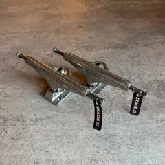 Supreme x Independent トラック 139 新品　未開封 INDEPENDENT