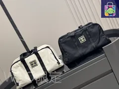 【今日特価】Chanel シャネル ナイロン防水素材で防?水機能を備え