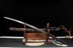 『指環王（ロード・オブ・ザ・リング）』三部作におけるナルシル聖剣（Narsil） 指環王（ロード・オブ・ザ・リング）』三部作におけるナルシル聖