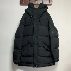 美品✨ジョーダン×ナイキ ダウン ジャケット Lサイズ ブラック ロゴ入り L ナイキ ジョーダン JORDAN PUFFER ジャケット ダウン 黒