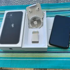 美品 iPhone11 ブラック 黒  64GB SIMロック解除済み 付属品 充電ケーブル アダプター イヤホン  iPhone