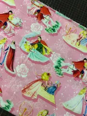 572 USA輸入生地シーチング ディズニープリンセス　シンデレラ　約106-111cm×130cm