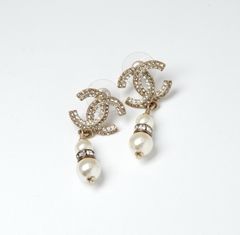 シャネル CHANEL ピアス イヤリング ゴールド ホワイト ココマーク ラインストーン