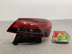 Eクラス/セダン W213 純正 後期 右 テールランプ/ライト/レンズ Eクラス/セダン W213 純正 後期 右 テールランプ/ライト/レンズ