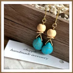 No. 583  ターコイズドロップ型ハンドメイドピアス　ハンドメイドイヤリング