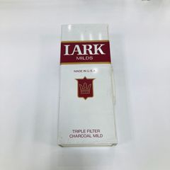 A【中古】カセットテープ ケース LARK ラーク アンティーク コレクション タバコ