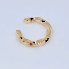 【新品】  イヤーカフ　ゴールド　ツイストフープ