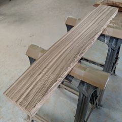 アウトレット 希少ゼブラウッドの一枚板 長さ約122cm 幅約17～22～19cm 厚さ約5.6cm DIY用 ZBR01