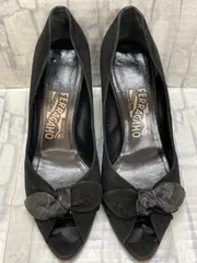 【G2-41】◇ Salvatore Ferragamo 6 1/2cm ハイヒール　黒色　リボン付き