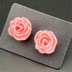 【新品】樹脂ピアス 両耳セット 金属アレルギー対応 樹脂キャッチ付◆花 フラワー バラ ピンク キラキラ キレイ 大きめ チャーム◆ワンポイント スタッドピアス◆ 樹脂ポスト 軽量 シンプル デザイン