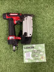 【中古B】makita(マキタ) 50㎜高圧ピンタッカ エアダスタ付 赤 AF502HP