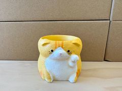 【まねきいえねこ】リトルレジンポット　スコティッシュフォールド　オレンジ　5478　猫　ネコ　多肉植物　ミニプランター　プリザーブドフラワー　ポリレジン　レジンポット　レジン　小物入れ　ガーデニング雑貨　かわいい　プレゼント　ギフト　★まとめ買い値下げ交渉可★