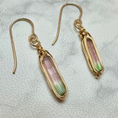 バイカラートルマリン原石 ピアス