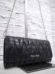 2025年最新】ミュウミュウ チェーンウォレットの人気アイテム