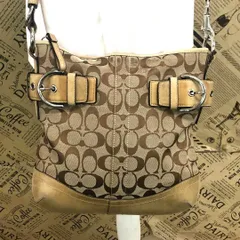 コーチ ショルダーバッグ シグネチャー サコッシュ 旅行 通勤通学 FW5